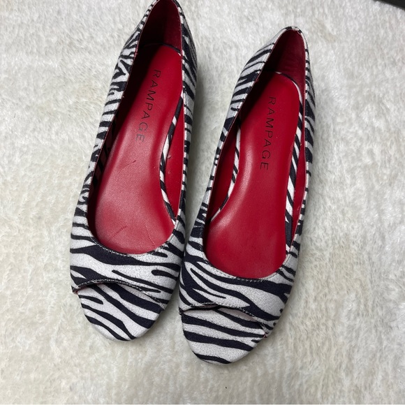 Rampage Zebra Isabella Flats - Picture 8 of 9